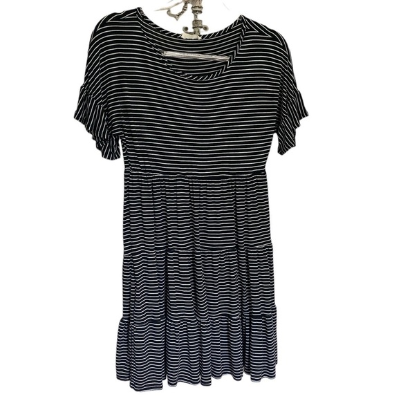 Rae Republic dress medium ruffled stretch soft short‎ sleeve - Picture 1 of 3